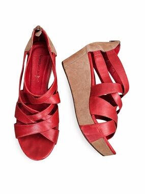 Chocolat Blu Red Leather Strappy Platform Wedge Sandals 8.5 Suede Heel Zip